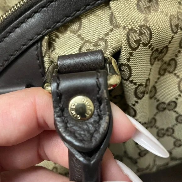 100% authentic Gucci Sukey canvas Crossbody bag‼️‼️‼️PRICE DROP ‼️‼️‼️ - Picture 3 of 7